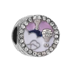 Charm montgolfière en argent avec émail bleu et cristaux de zircone pour bracelet DIY