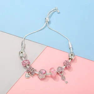 Verstellbares Perlenarmband mit rosa Kristallen, Herzschlüssel-Anhänger und LOVE-Gravur