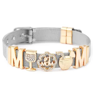 Detail von 10mm Edelstahl-Mesh-Armband mit kristallinen #1 MOM-Anhängern für Damen
