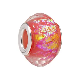 Gefacetteerde roze harskraal met iriserende aurora-folie en zilveren kern voor DIY sieraden