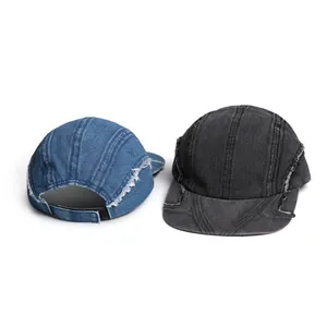 Vintage gewaschene Denim Camper Caps mit ausgefransten Kanten und verstellbarem Riemen