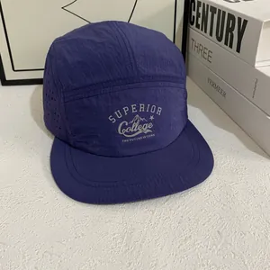 Breathable quick-dry 5-panel camp cap in dark purple with retro superior college print