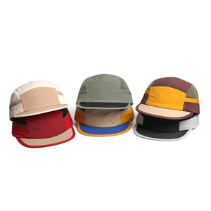 Ademende 5-panel mesh camperpetten in verschillende tweekleurige ontwerpen met platte klep