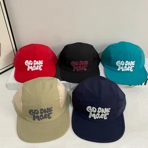 Unisex Καπέλο Camper 5 Panel Καπέλο Μπέιζμπολ με Δίχτυ Γρήγορου Στεγνώματος Με Γράμματα GO ONE MORE Αναπνεύσιμο Καπέλο Ήλιου