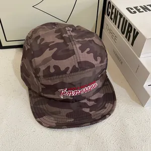 Casquette camper camouflage marron en ripstop avec broderie Tennessee sur fond blanc
