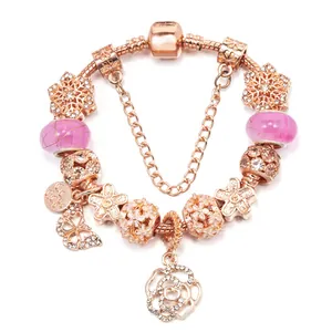 Elegantes Roségold Legierung Perlen Armband Mit Herz Schmetterling Rose Anhänger Lila Rosa Glasperlen Modeschmuck Damen