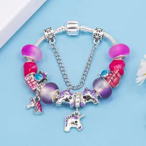 Pulsera de dijes DIY con cuentas de cristal moradas y colgantes de unicornio en cadena de serpiente