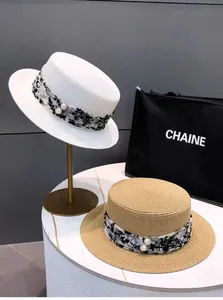 Flach Oberteil Stroh Boater Hut Damen Sommer Strand Sonnenhut Mit Blumenband Künstliche Perle Elegant Breite Krempe Urlaub Hut