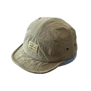 Casquette camper 5 pans séchage rapide en vert olive avec étiquette tissée et pare-soleil