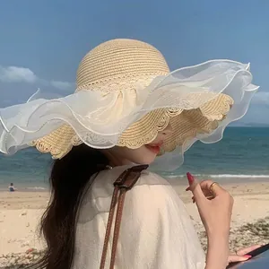 Women Large Brim Straw Hat With White Organza Ruffles Elegant Sunshade Beach Vacation Foldable Sunscreen Sun Hat