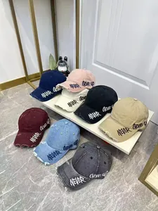 Gorras de béisbol desgastadas con bordes deshilachados y bordado Never Give Up en ocho tonos