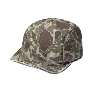 Vintage camouflage 5-panel camping cap with short brim and canvas fabric for men