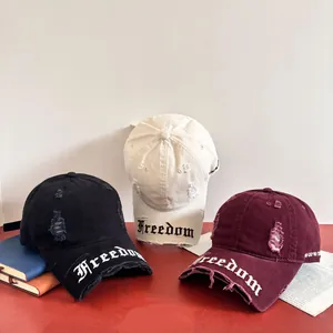Set di cappellini da baseball in cotone invecchiato con ricamo Freedom e strappi