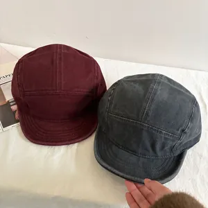Vintage 5-panel corduroy camp hat in burgundy and charcoal grey, street style baseball cap