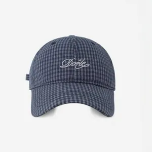 Berretto da baseball a quadretti blu e bianchi con ricamo Dorie in stile retrò classico