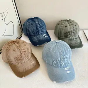 Casquettes de baseball en denim délavé avec broderie vintage et détails usés en 4 coloris