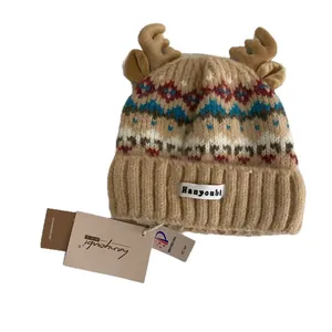 Gorro de punto Fair Isle con astas de reno 3D y orejas para el invierno
