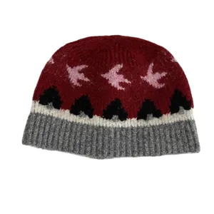 Gorro de lana de punto con diseño jacquard de pájaro y texturas de rayas de colores