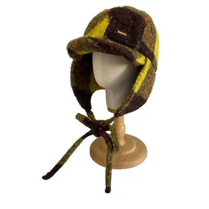 Chapeau trappeur vintage à carreaux avec cache-oreilles chauds et doublure peluche