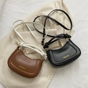 Sacs bandoulière demi-lune chics en cuir PU noir et marron avec détails de poignée nouée