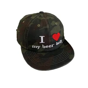 Camouflage-Baseballkappe mit flachem Schirm und I Love My Beer Belly Bestickung