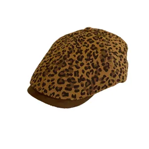 Trendy leopard print flat cap with retro brown brim and vintage british fashion style