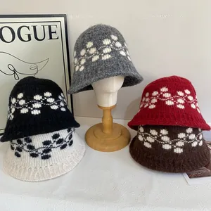 Cappello da Pescatore Vintage in Maglia Jacquard da Donna Autunno Inverno Caldo in Misto Mohair a Scacchi Casual Morbido Cappuccio in Peluche