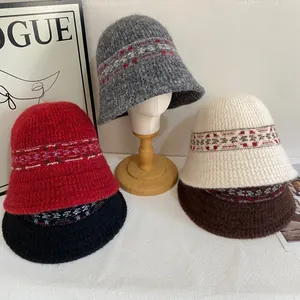 Women Winter Warm Knitted Bucket Hat Fair Isle Geometric Pattern Vintage Crochet Basin Hat For Outdoor Travel