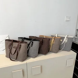 Sac Cabas à la Mode pour Femmes Motif Pied-de-poule Grande Capacité Cuir PU Contrasté Sac à Épaule Vintage Automne