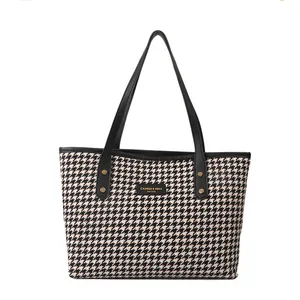Grand sac cabas chic à motif pied-de-poule noir et blanc avec anses en cuir