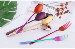 Détails du set de cuillère et fourchette en acier inoxydable arc-en-ciel poli miroir