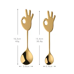 Cuillères à café créatives en acier inoxydable doré geste OK en deux tailles assorties