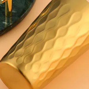 Gobelet doré en acier inoxydable 304 double couche avec texture ondulée antidérapante