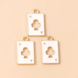 Drie klaver aas speelkaart bedeltjes in goud legering met wit email voor DIY sieraden