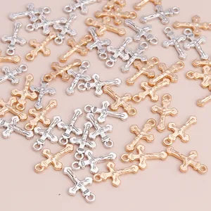 Macro di ciondoli a croce INRI in argento e oro con anelli per gioielli fai da te