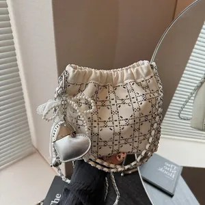 Bolso de Cubo para Mujer con Cuadrícula de Strass Urbano Simple Amuleto Corazón Perla Artificial Cadena Bandoulière Moda Bolso de Mano