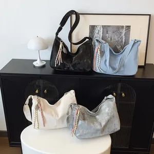 Women Large Capacity Hobo Shoulder Bag PU Leather Fashion Crossbody Tote Bag With Braided Rope Pendant For Casual Style