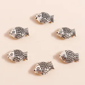 Set of 6 vintage silver fish pendants in electroplated alloy for DIY jewelry crafting