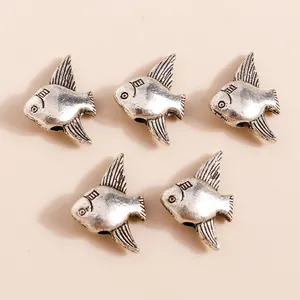 Vintage Alloy Goldfish Koi Fish Charms Electroplated Antique Silver Animal Pendants For DIY Jewelry Making Necklaces Bracelets Accessory