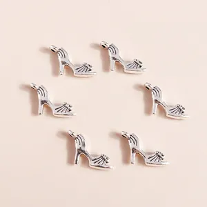 Set of 6 high heel shoe charms made of vintage silver plated alloy for DIY jewelry