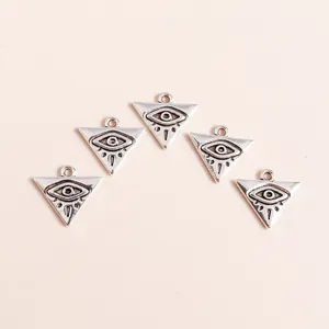 Dreieckige Evil Eye Anhänger in Altsilber für DIY Schmuckherstellung 5 Stück