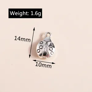 Detailansicht eines 14x10mm Marienkäfer-Anhängers mit 1,6g Gewicht und Maßangaben