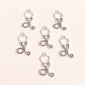 Ciondoli a forma di stetoscopio in lega argento antico per creazione gioielli DIY