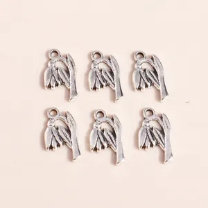 Pendentifs fleurs en argent antique pour création de bijoux DIY avec six pétales fins