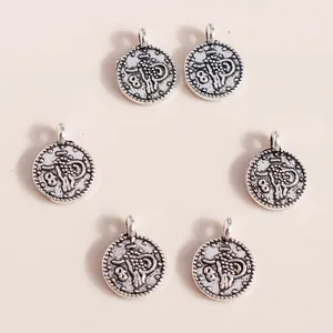 Legierung Galvanisiert Antik-Silber Vintage Runde Münze Relief Charms Für DIY Ethnischen Stil Schmuckherstellung Anhänger Zubehör