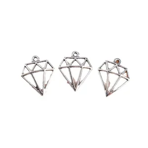 Retro Silberlegierung geometrische Diamant hohle Anhänger für DIY Schmuckherstellung