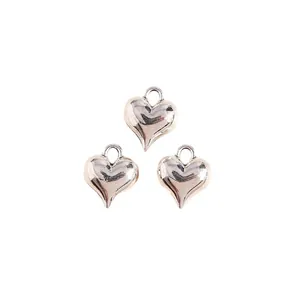 Set of 3D polished heart pendants in silver alloy for DIY jewelry making accessories