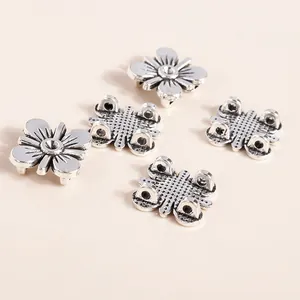 Anhänger aus Retro-Silberlegierung in Kleeblattform für DIY-Schmuck und Zubehör