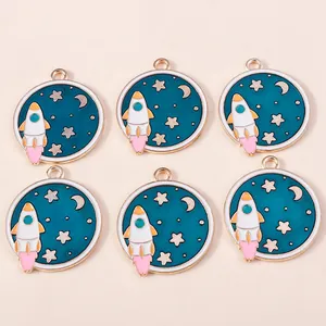 Ruimte thema emaille bedeltjes met raket maan en sterren voor DIY sieraden maken
