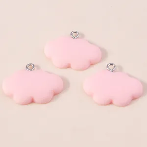 Tre graziosi ciondoli a nuvola rosa in resina con anellini d'argento per gioielli DIY